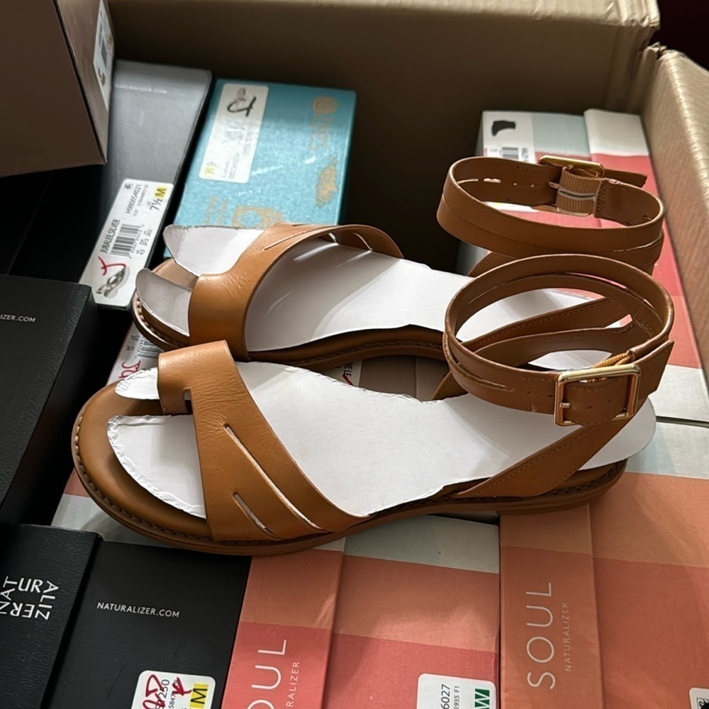 FRANCO SARTO Greene Ankle Strap Sandals - Picture 6 of 7